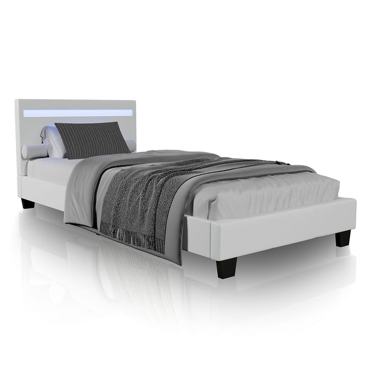Gestoffeerd bed Paris