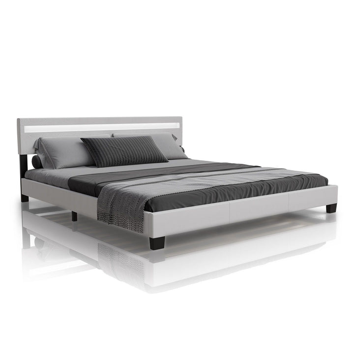 Gestoffeerd bed Paris