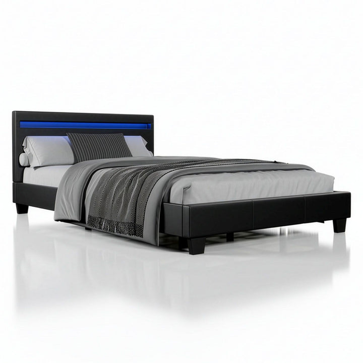 Gestoffeerd bed Paris