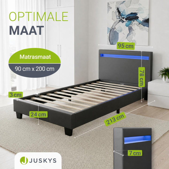 Gestoffeerd bed Paris 140x200 cm – wit, met LED en lattenbodem